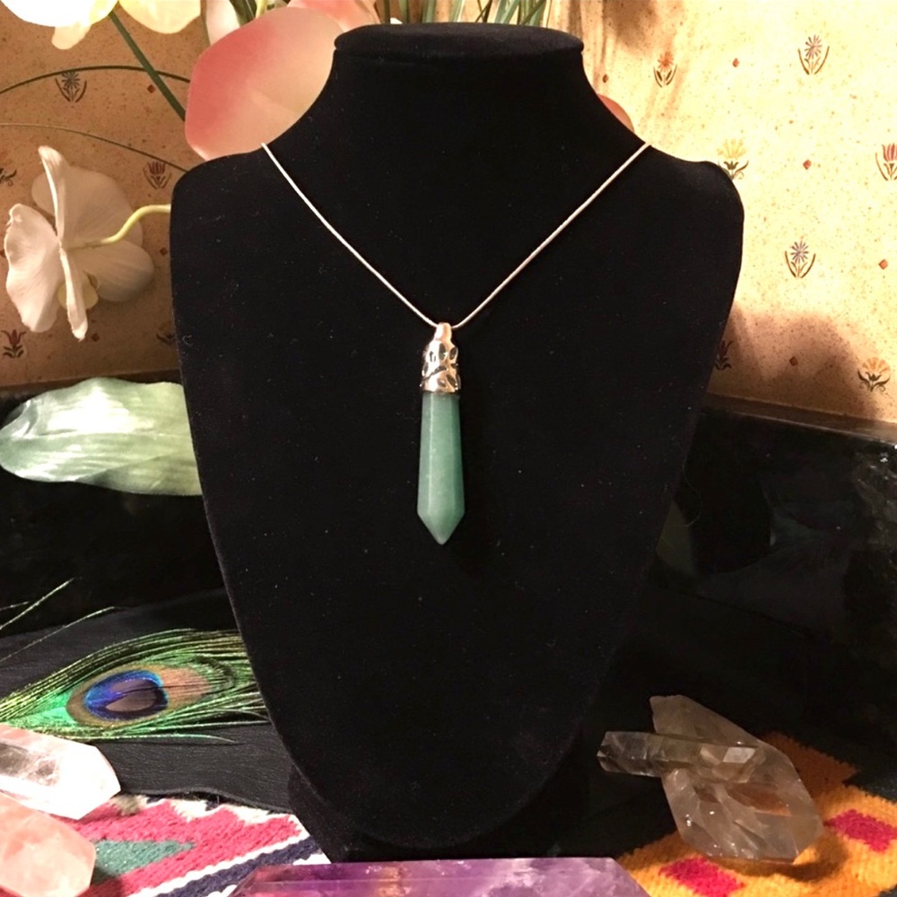 Aventurine & stainless steel pendant/chain set